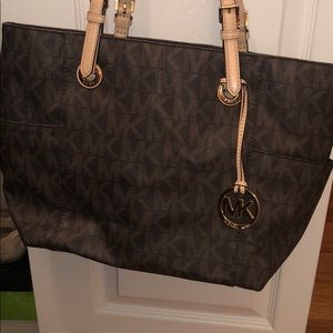 Michael Kors Monogram tote